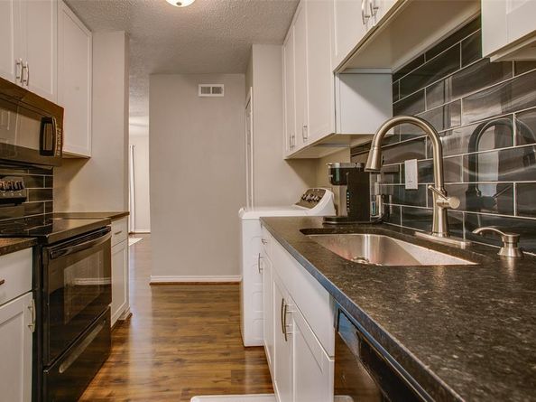 5610  Saddleback Road , Garland Texas 75043
