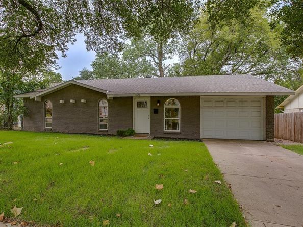 5610  Saddleback Road , Garland Texas 75043