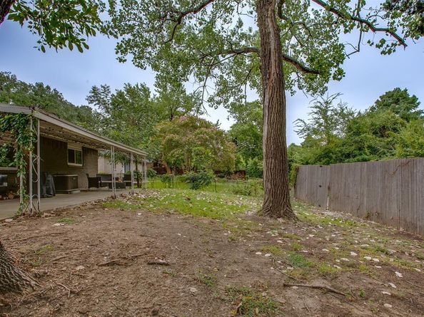 5610  Saddleback Road , Garland Texas 75043