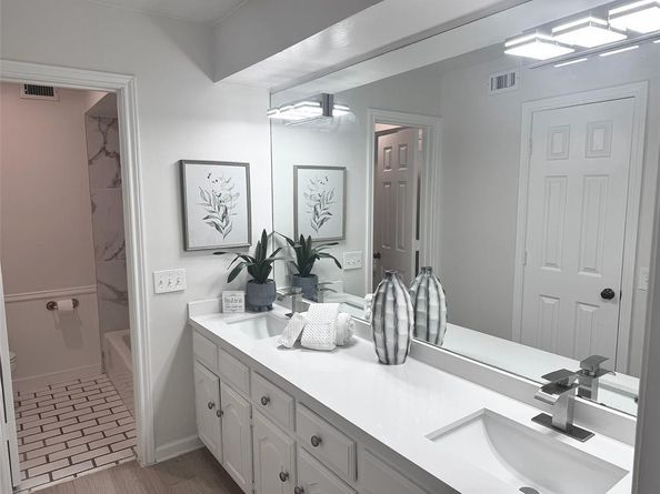1  Whispering Vine Court , Grapevine Texas 76051