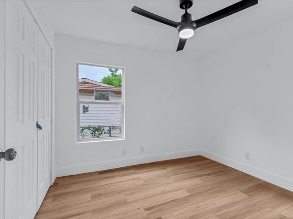 607  Lombardy Lane , Arlington Texas 76013