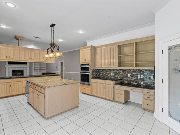 12  Park Place , Mansfield Texas 76063