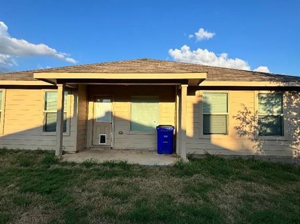 1100  Forest Glen Drive , Azle Texas 76020