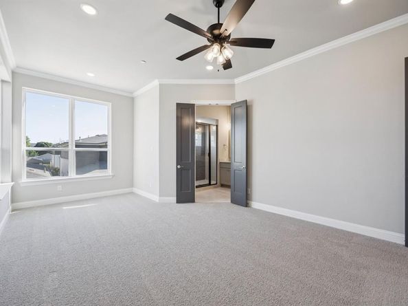 305  Sunset Lane  102, Fort Worth Texas 76114