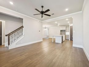 305  Sunset Lane  102, Fort Worth Texas 76114