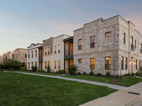 305  Sunset Lane  102, Fort Worth Texas 76114