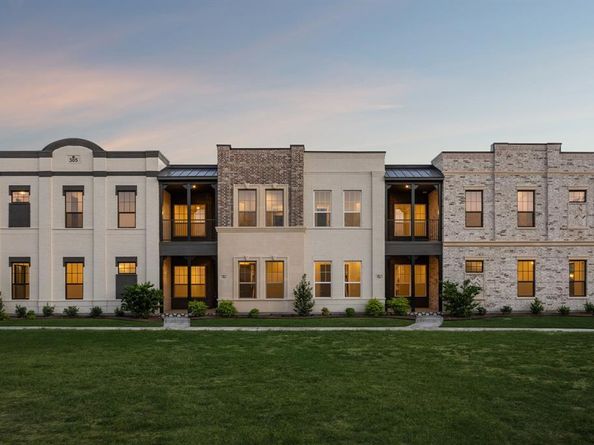 305  Sunset Lane  103, Fort Worth Texas 76114
