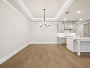 305  Sunset Lane  103, Fort Worth Texas 76114