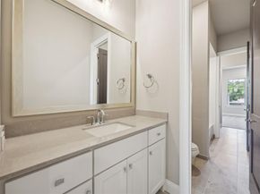 305  Sunset Lane  103, Fort Worth Texas 76114
