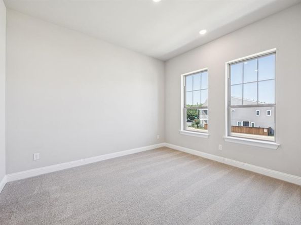 305  Sunset Lane  103, Fort Worth Texas 76114