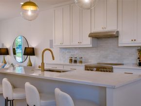 7207  Gaston Avenue  2005, Dallas Texas 75214