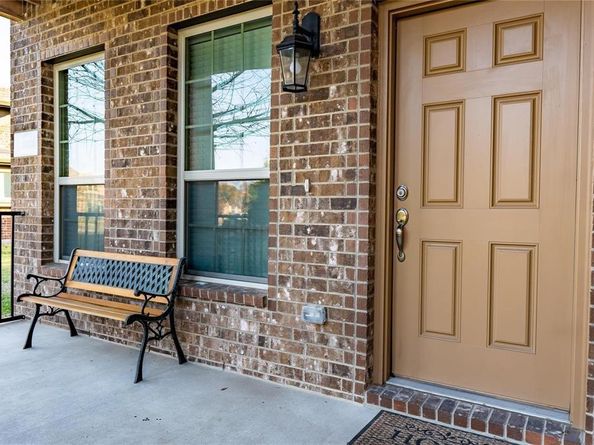 333  Allerton Mews , Lancaster Texas 75146
