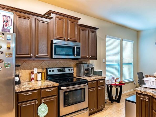 333  Allerton Mews , Lancaster Texas 75146