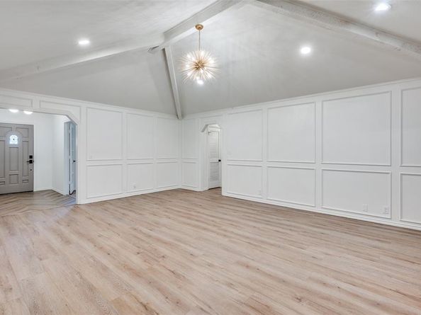 1015  De Pauw Drive , Arlington Texas 76012