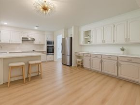 1015  De Pauw Drive , Arlington Texas 76012