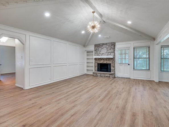 1015  De Pauw Drive , Arlington Texas 76012