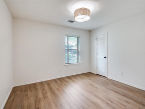 1015  De Pauw Drive , Arlington Texas 76012