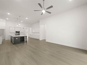 1911  Aspen  , Cedar Hill Texas 75104