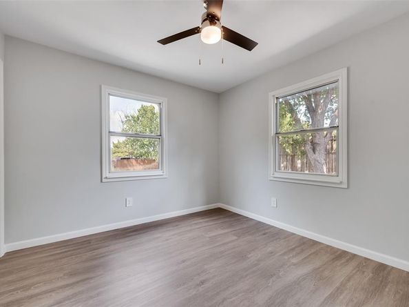 409 E Parkerville Road , DeSoto Texas 75115
