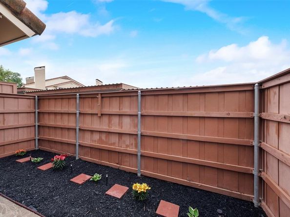 4325  Madera Road , Irving Texas 75038