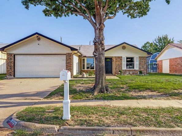3808  Glengate Drive , Arlington Texas 76016