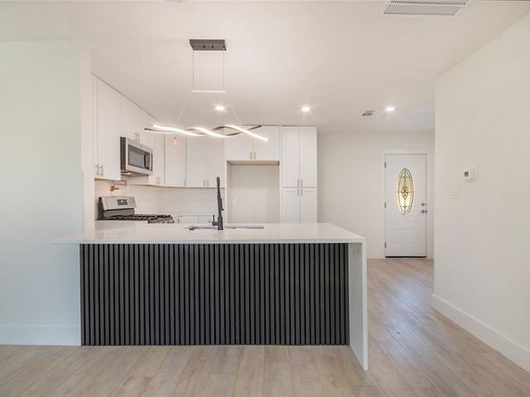 2017  Village Way , Dallas Texas 75216