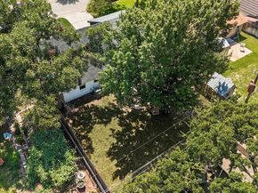 1703  FOSTER Drive , Arlington Texas 76012