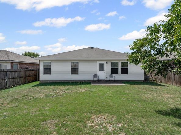 217  Silver Lake Trail , Fort Worth Texas 76140