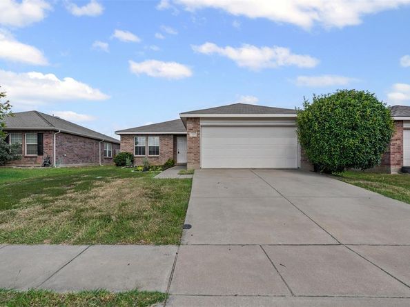 217  Silver Lake Trail , Fort Worth Texas 76140