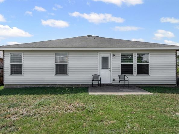 217  Silver Lake Trail , Fort Worth Texas 76140