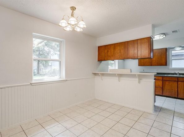 813  Colony Drive , Crowley Texas 76036