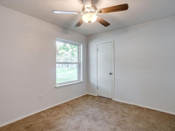 813  Colony Drive , Crowley Texas 76036