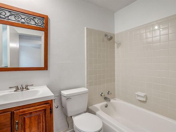 813  Colony Drive , Crowley Texas 76036