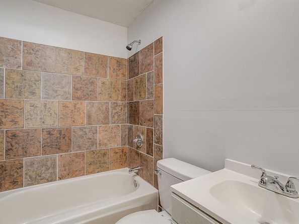 813  Colony Drive , Crowley Texas 76036