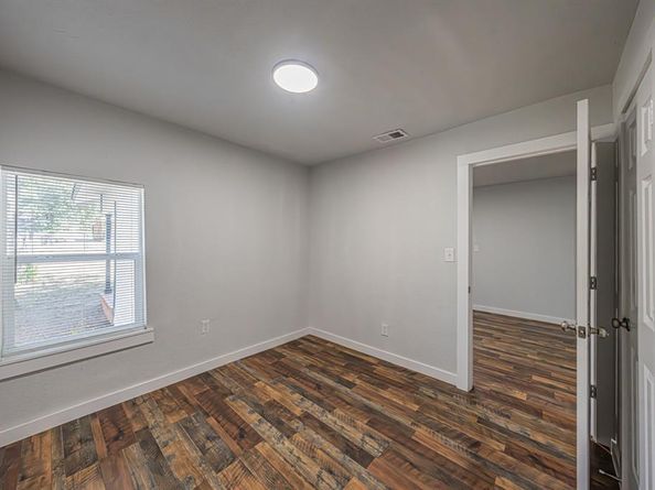 3222  Grayson Street , Fort Worth Texas 76119