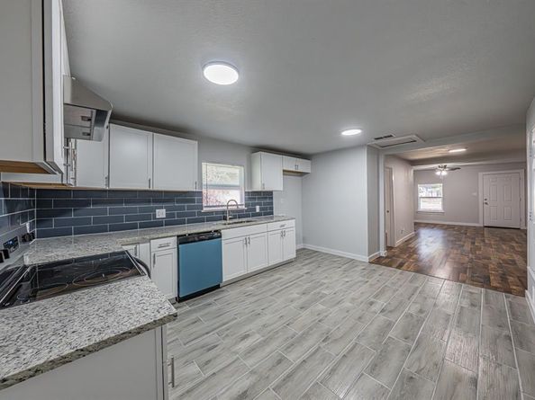 3222  Grayson Street , Fort Worth Texas 76119
