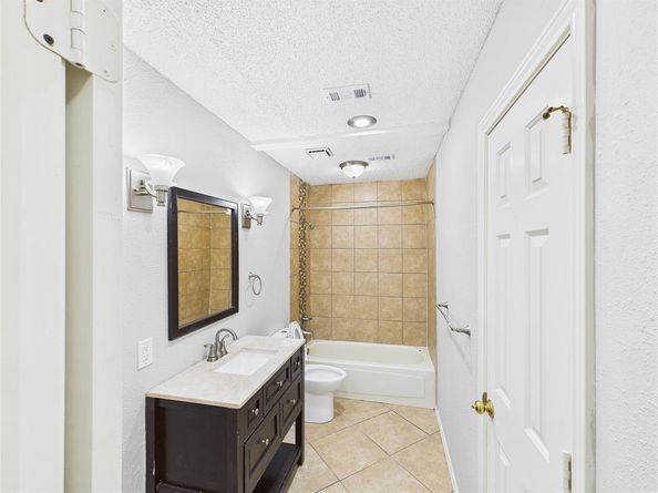 1120  Canyon Ridge Drive , DeSoto Texas 75115