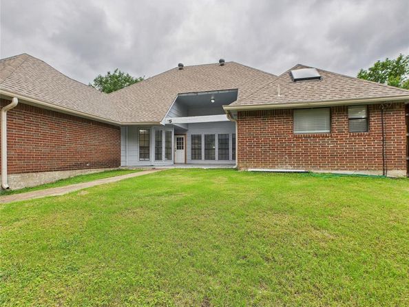 1120  Canyon Ridge Drive , DeSoto Texas 75115