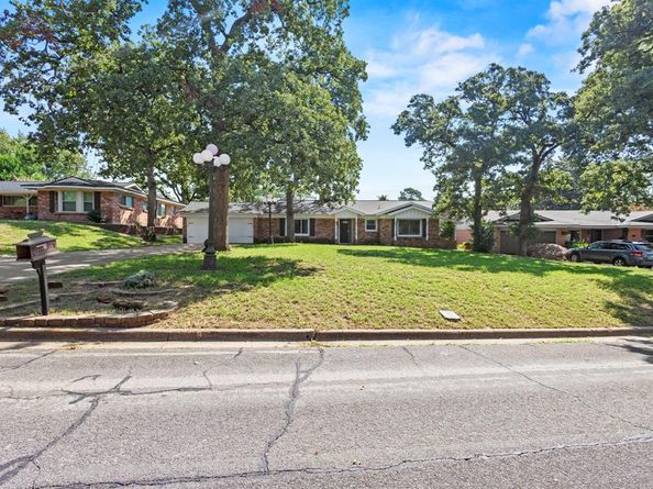 1208  Karla Drive , Hurst Texas 76053