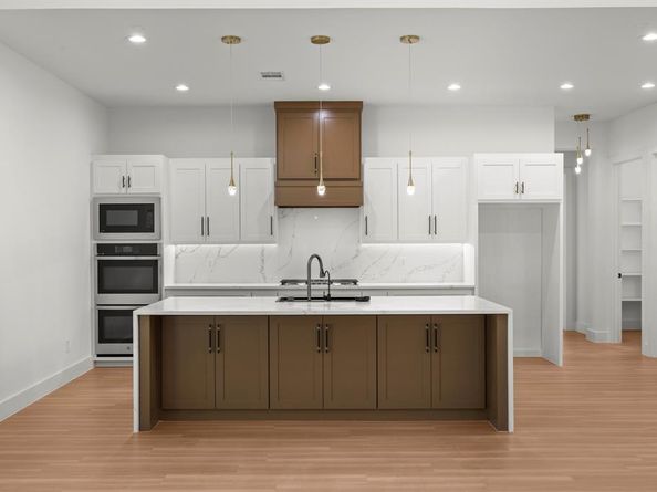 9008  Crosswind Drive , Fort Worth Texas 76179