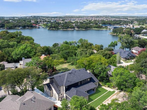 9008  Crosswind Drive , Fort Worth Texas 76179