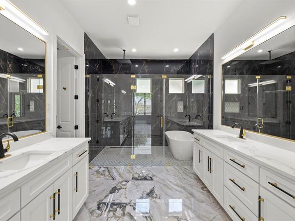 9008  Crosswind Drive , Fort Worth Texas 76179