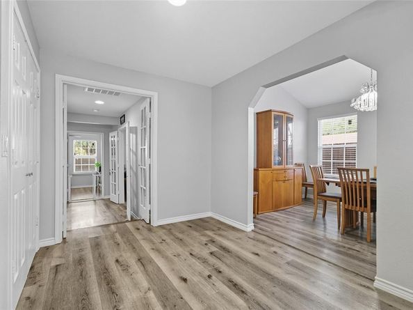 3730  Texas Drive , Dallas Texas 75211