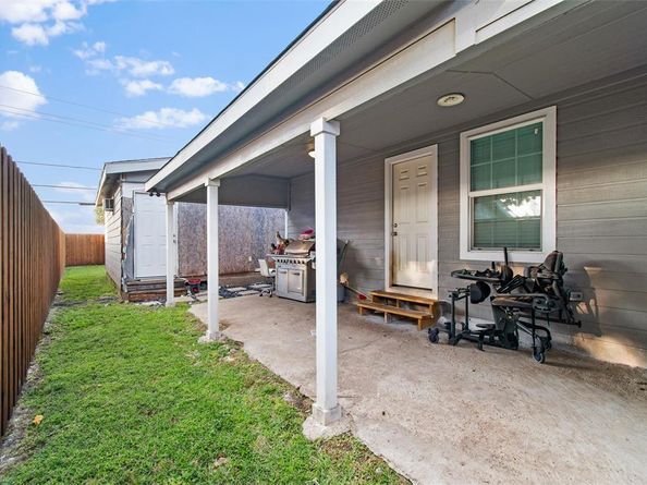 3730  Texas Drive , Dallas Texas 75211