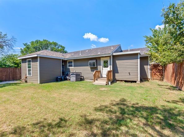 3009  Hatcher Street , Fort Worth Texas 76105