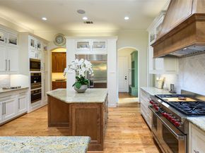4529  Crooked Lane , Dallas Texas 75229