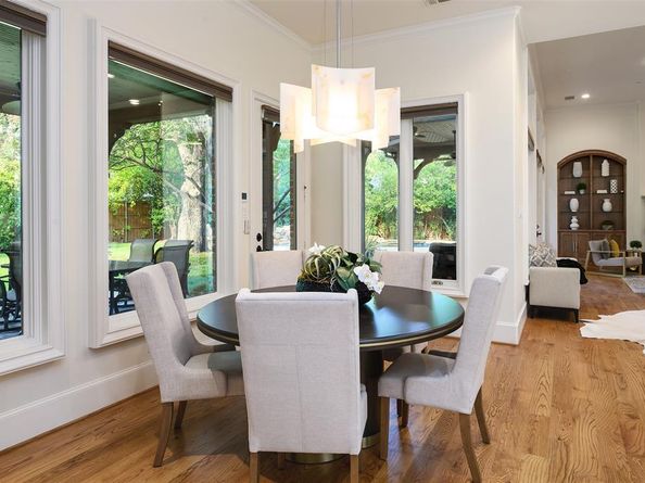 4529  Crooked Lane , Dallas Texas 75229