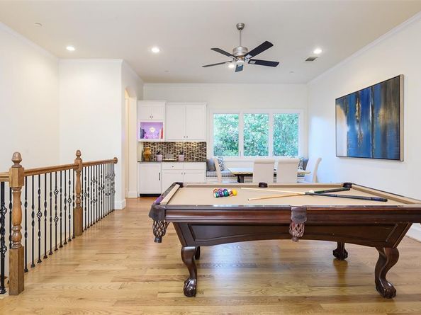 4529  Crooked Lane , Dallas Texas 75229