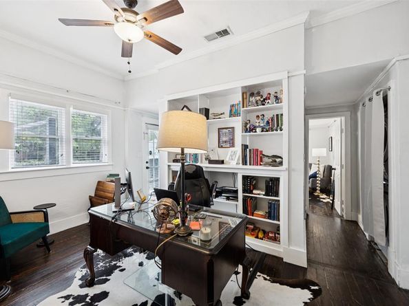 326 S Windomere Avenue , Dallas Texas 75208