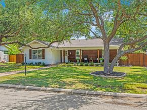 404  Paula  , McKinney Texas 75069